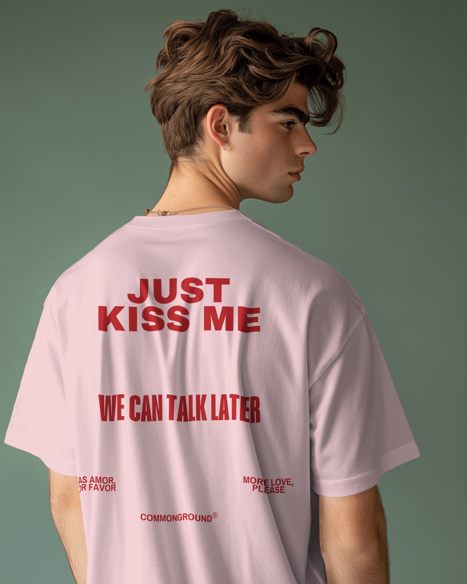 KISS ME OVERSIZED T - SHIRT - COMMONGROUND