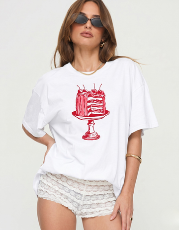 CHERRYCAKE OVERSIZED T-SHIRT