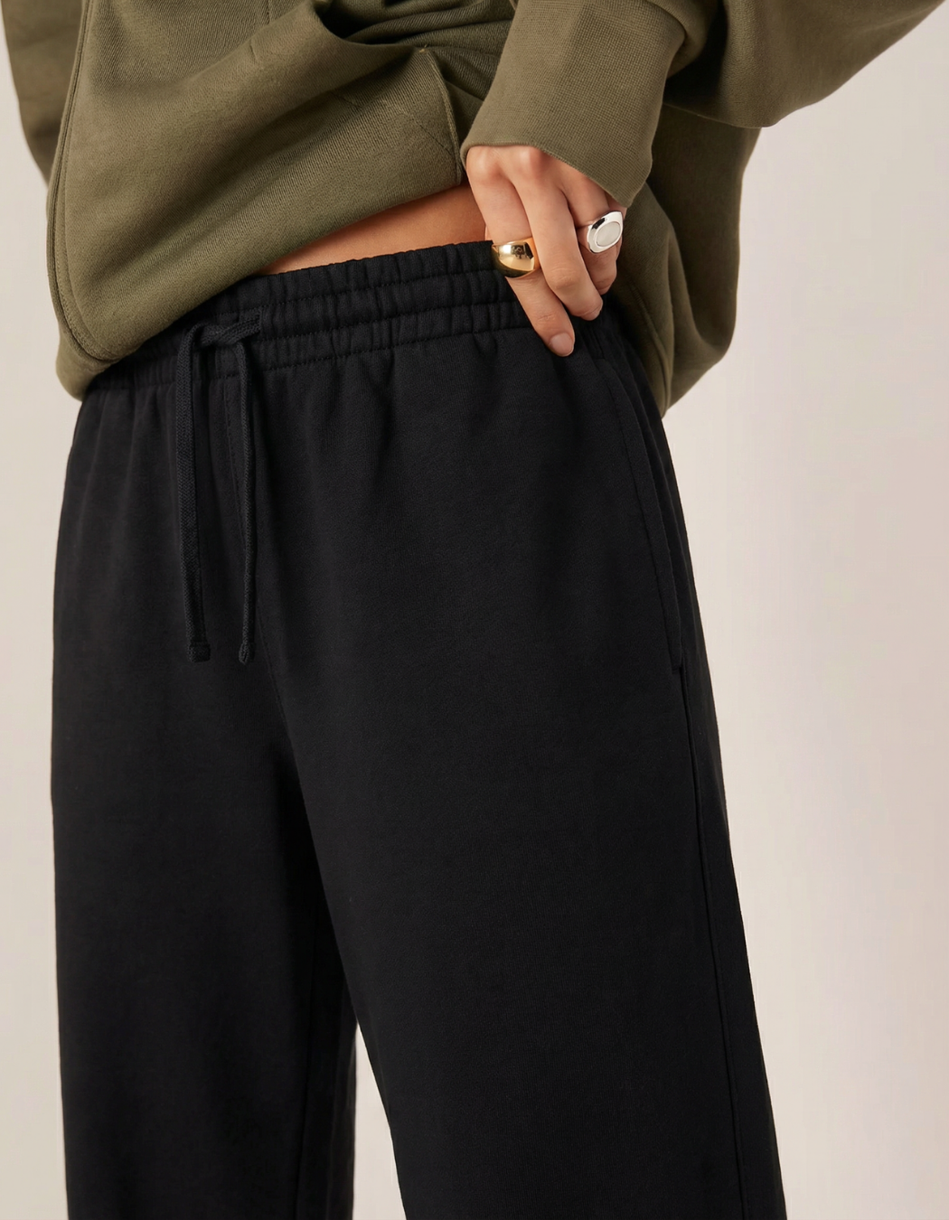 HEAVY-WEIGHT COMFY BLACK SWEATPANTS