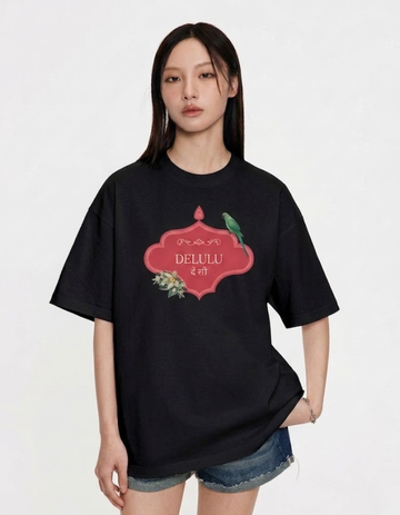 DELULU DESI OVERSIZED T-SHIRT