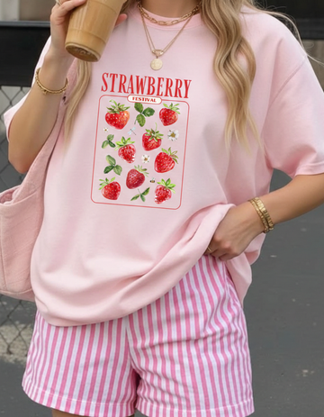 STRAWBERRY FESTIVAL OVERSIZED T-SHIRT