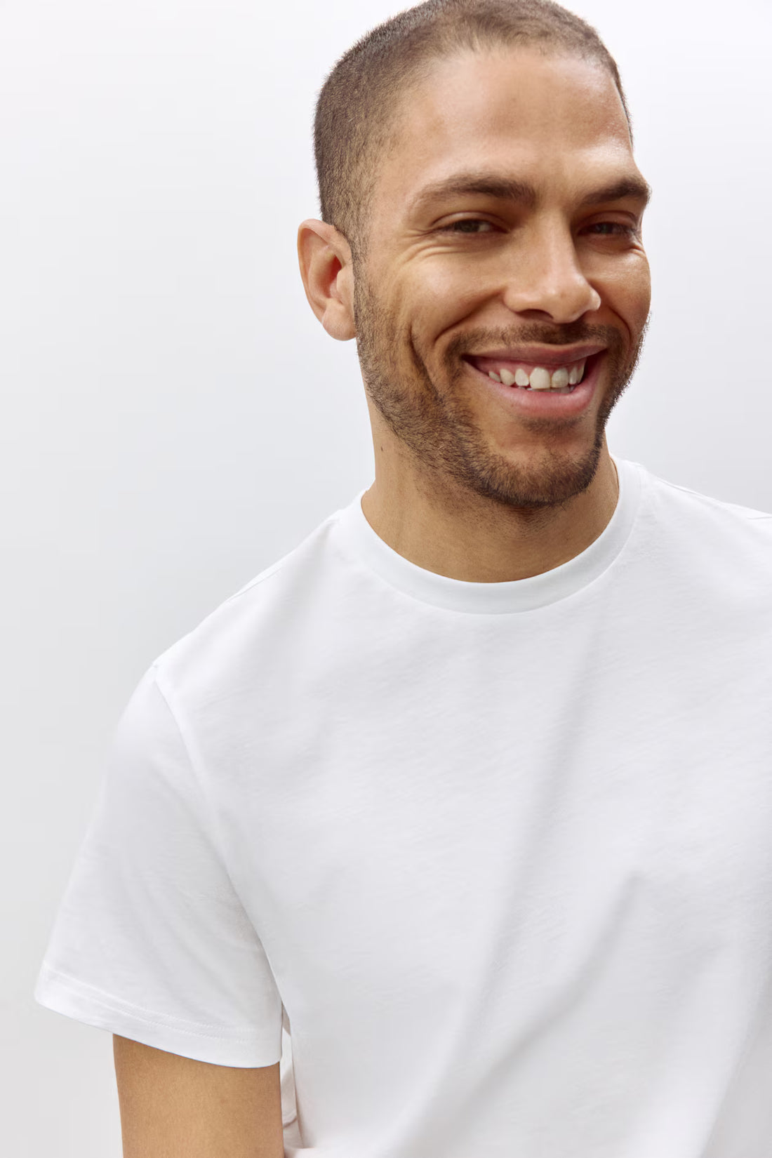 SOLID REGULAR T-SHIRT