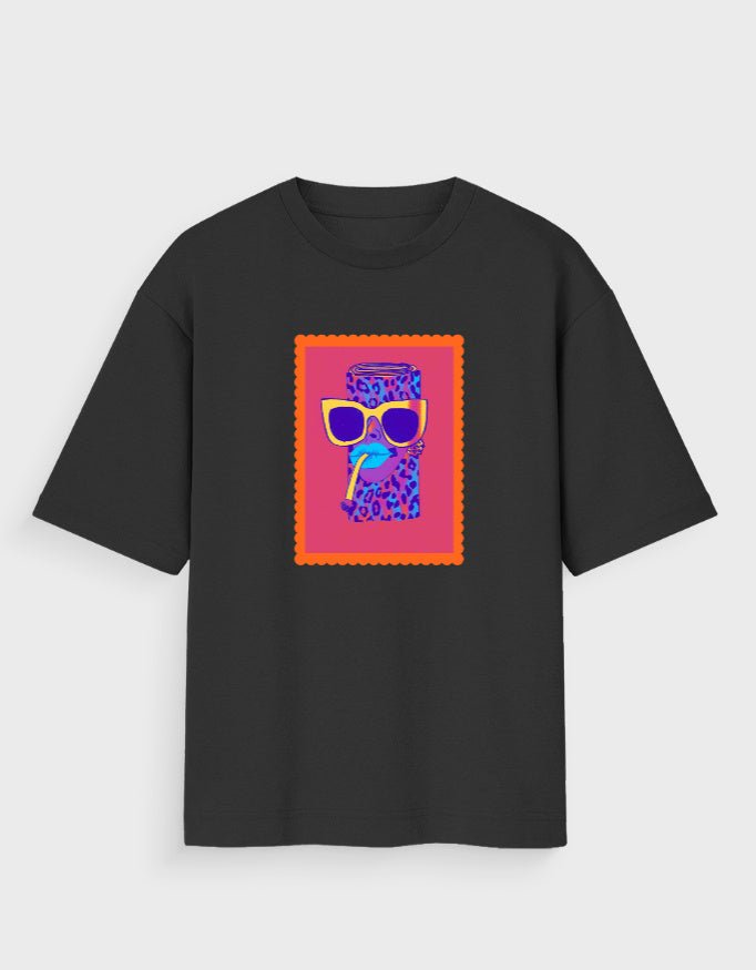 COOL GIRL OVERSIZED T - SHIRT - COMMONGROUND