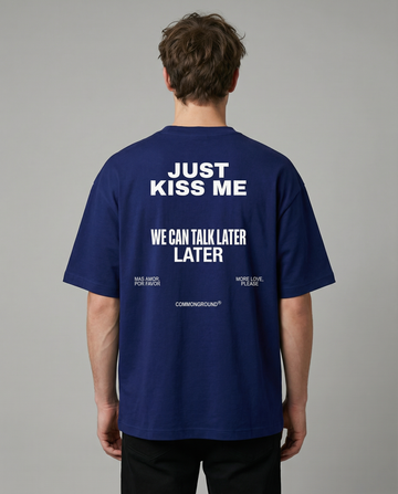 KISS ME OVERSIZED T-SHIRT