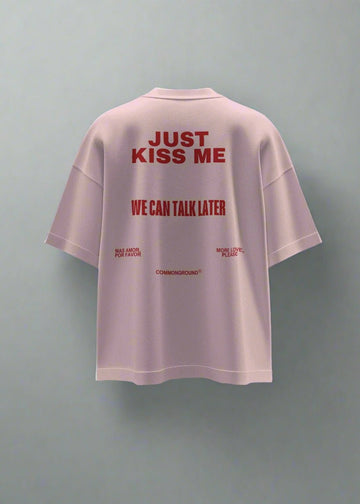 KISS ME OVERSIZED T - SHIRT - COMMONGROUND