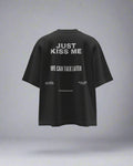 KISS ME OVERSIZED T - SHIRT - COMMONGROUND