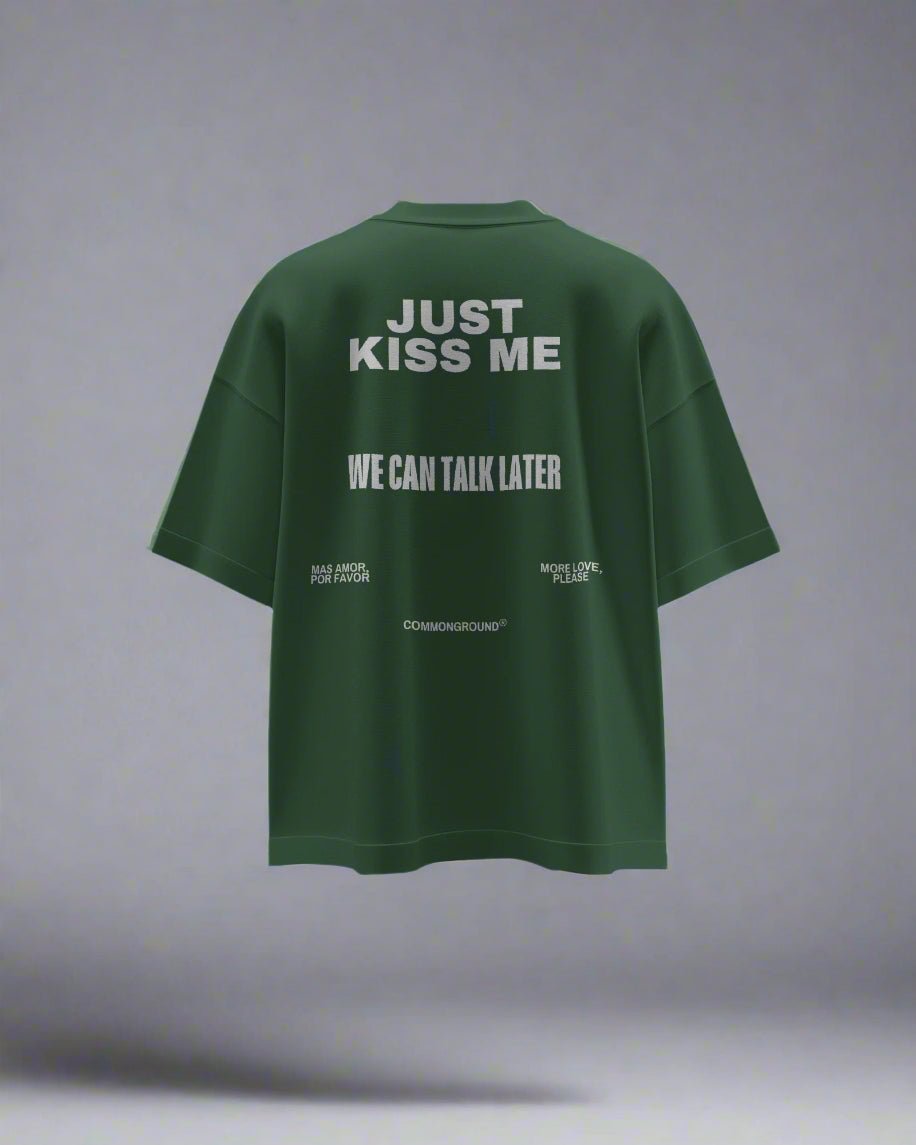 KISS ME OVERSIZED T - SHIRT - COMMONGROUND